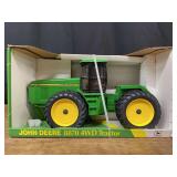 1/16 John Deere 8870 NIB Ertl