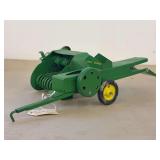 1/16 John Deere Baler Eska