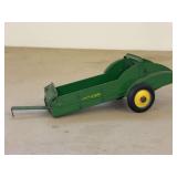 1/16 John Deere Spreader Eska