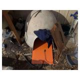 Starfield Heated Pet Mats (2) and Dog House