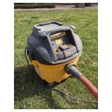 DeWalt HEPA 8 Gallon Dust Extractor Vacuum DWV010