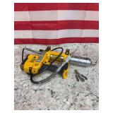 Dewalt DCGG571 Cordless Grease Gun