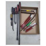 Pry Bars and Chizzles Lot