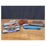 (8) Rail Cars + Caboose Lionel