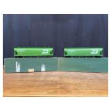 (2) Burlington Northern Hopper Cars NIB Toby
