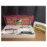 (2) Car Set + Chessie System Caboose