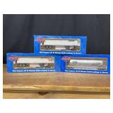 (3) Train Cars NIB Atlas