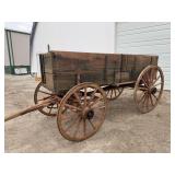 John Deere Triumph Wagon