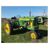 John Deere 420 Standard Tractor