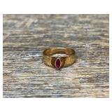 14K Gold and Red Stone Ring