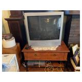 Sanyo Television and DVD/VHS player with stand and DVD