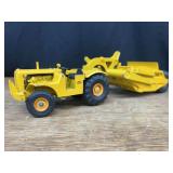 1/24 Caterpillar DW15 with No. 428 Ertl