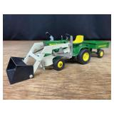 1/16 John Deere 140 L&G w/Loader + Cart Ertl
