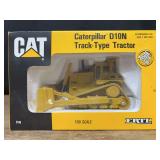 1/50 Caterpillar D10N Crawler NIB Ertl