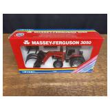 1/32 MF 3050 w/Loader NIB Ertl