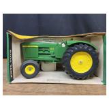 1/16 John Deere 5020 NIB Ertl