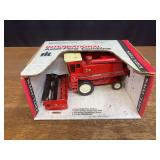 1/32 IH Combine NIB Ertl