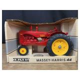 1/16 MH 44 NIB Ertl