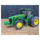 1/16 John Deere 8330 Ertl