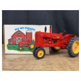 1/16 MH 33 1987 NFTS NIB Ertl