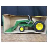 1/16 John Deere 2040 w/Loader NIB Ertl