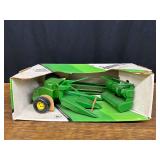 1/16 John Deere Forage Harvester NIB Ertl