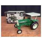 1/16 Oliver 1555 1994 NFTM NIB Ertl