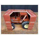 1/16 Hesston 980DT NIB SM