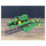 1/16 John Deere Rebuilder Lot