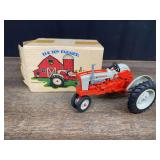 1/16 Ford 901 1986 NFTS NIB Ertl