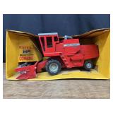 1/20 MF 860 Combine NIB Ertl