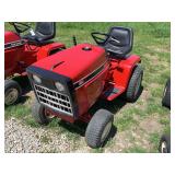 International Cub Cadet 582