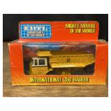 1/80 International 350 PayHaul Truck NIB Ertl