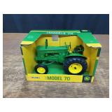 1/16 John Deere 70 NIB Ertl