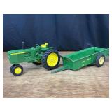 (2) 1/16 John Deere 3020 + Spreader Ertl