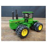 1/32 John Deere 8630 2007 Plow City Ertl