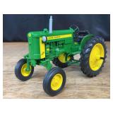 1/16 John Deere 420 Hi-Crop 2003 2 Cylinder Ertl