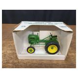 1/16 John Deere LA 1992 Great American NIB SC