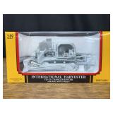 1/50 IH TD-25 Crawler NIB 1st Gear