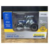 1/64 New Holland Genesis T8.435 FFA NIB Ertl