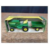 1/16 John Deere L&G Set NIB Ertl