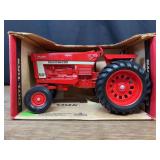 1/16 IH 966 NIB Ertl