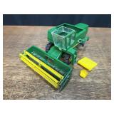 1/24 John Deere 6600 Combine Ertl