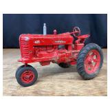 1/16 Farmall 400 Split Rim Ertl