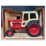 1/16 IH 1066 NIB Ertl