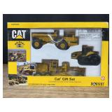 1/64 Caterpillar Set NIB Norscot