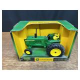 1/16 John Deere 4020 NIB Ertl