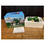 1/16 Oliver 1950-T 2002 NFTS NIB Ertl
