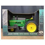 1/8 John Deere 4010 40th Anniversary NIB SM