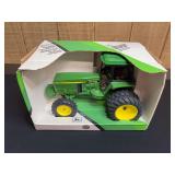1/16 John Deere 4960 NIB Ertl